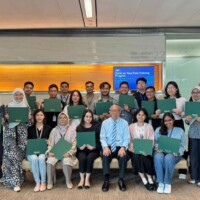 Participants holding certificates